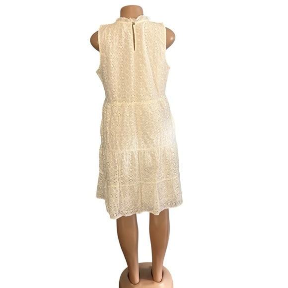 3/$30 🍂 Loft White Eyelet Sleeveless Swing Dress - Picture 9 of 11